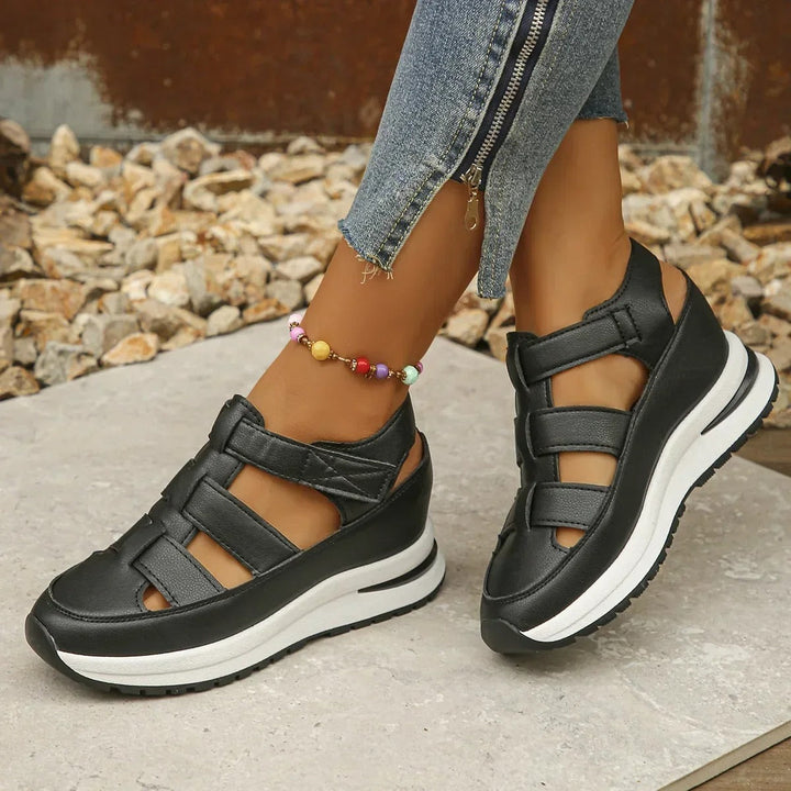 Solevera – Stylish Ergonomic Sandals